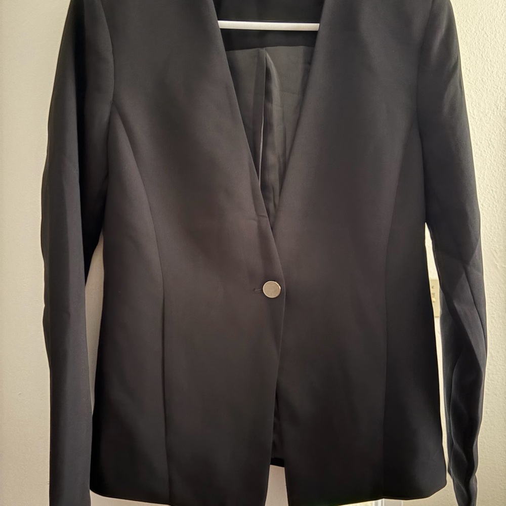 Forever 21 Black Single-Button Blazer